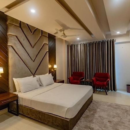 Shelton Guest House Исламабад Экстерьер фото