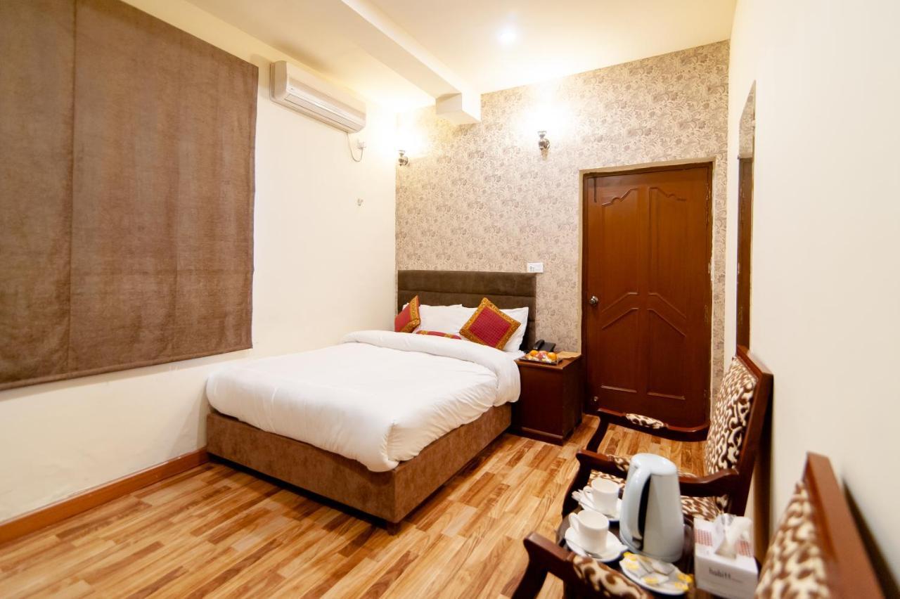 Shelton Guest House Исламабад Экстерьер фото