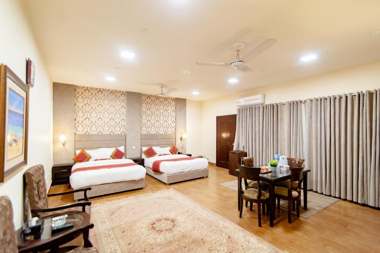 Shelton Guest House Исламабад Экстерьер фото