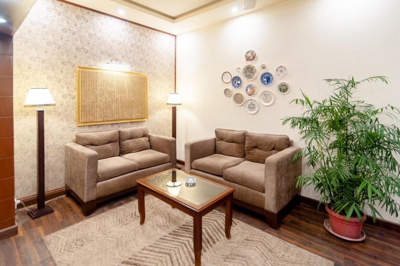 Shelton Guest House Исламабад Экстерьер фото