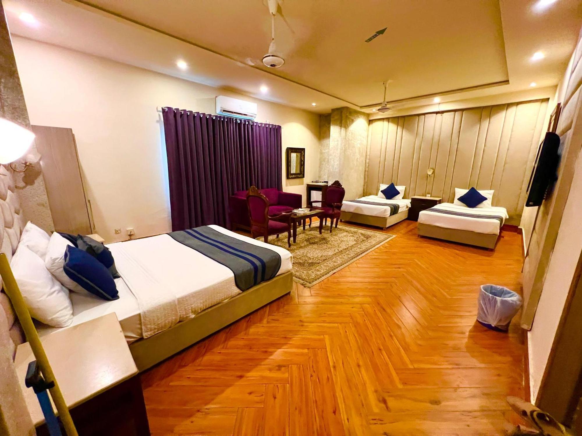 Shelton Guest House Исламабад Экстерьер фото