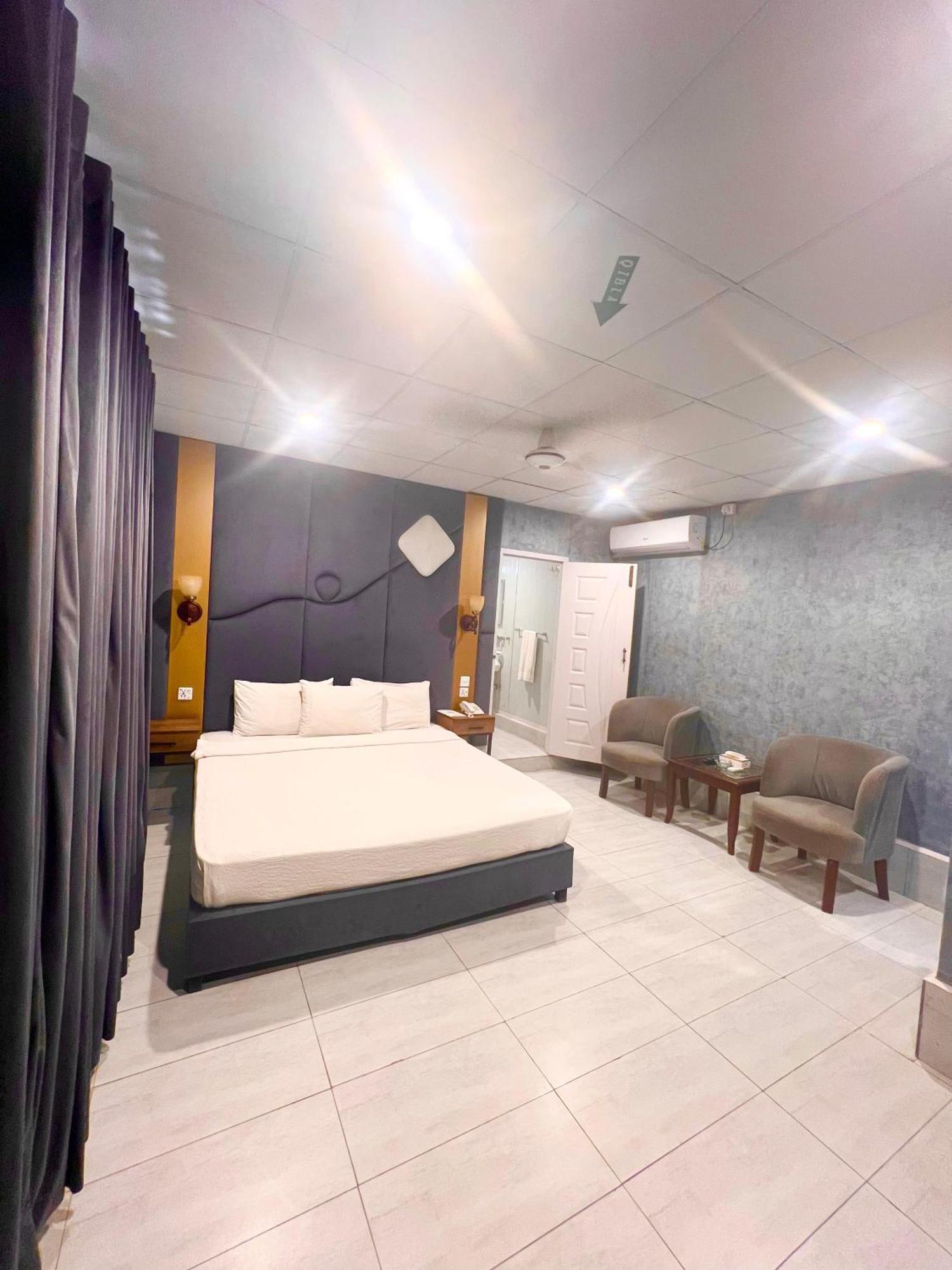 Shelton Guest House Исламабад Экстерьер фото